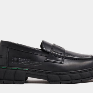 Progress Loafer in Black Apple Leather from Virón