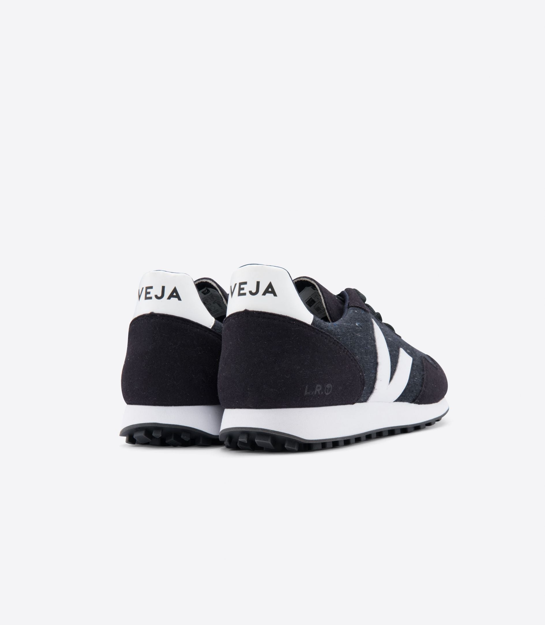 SDU Flannel in Black White from Veja - Image 3